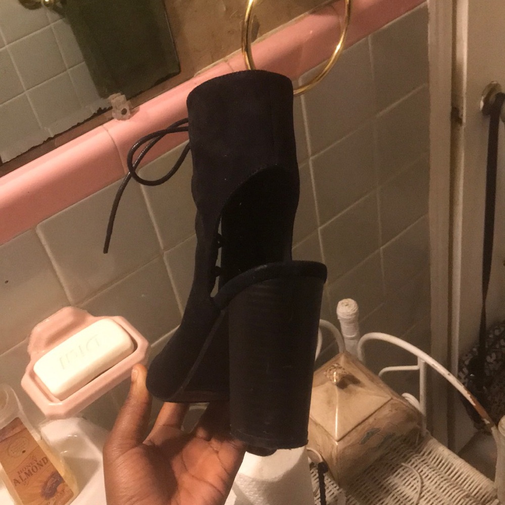 Black Heels - image 2